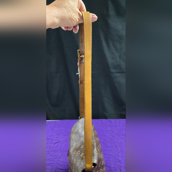 Louis Vuitton Brown Monogram Messenger Bag - Picture 8 of 15